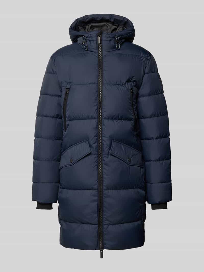 Płaszcz pikowany o kroju regular fit z kapturem