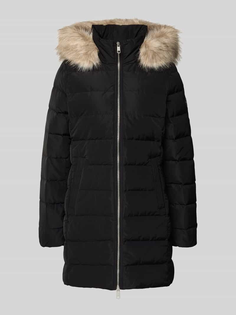 Płaszcz puchowy o kroju slim fit z odpinanym obszyciem z imitacji futra