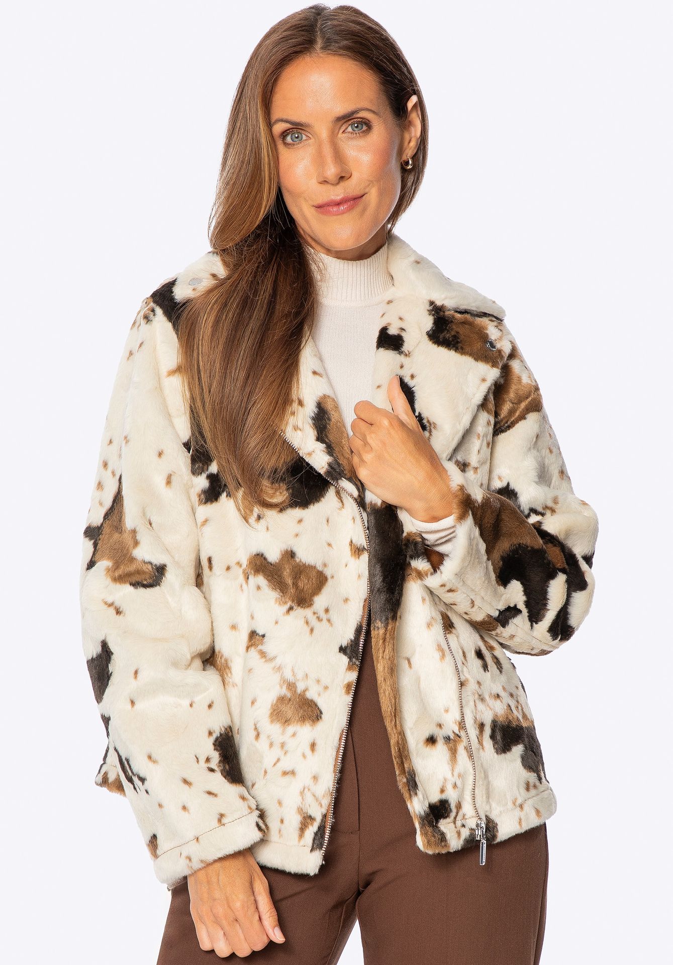 Damska kurtka w zwierzęcy motyw kremowo - brązowa