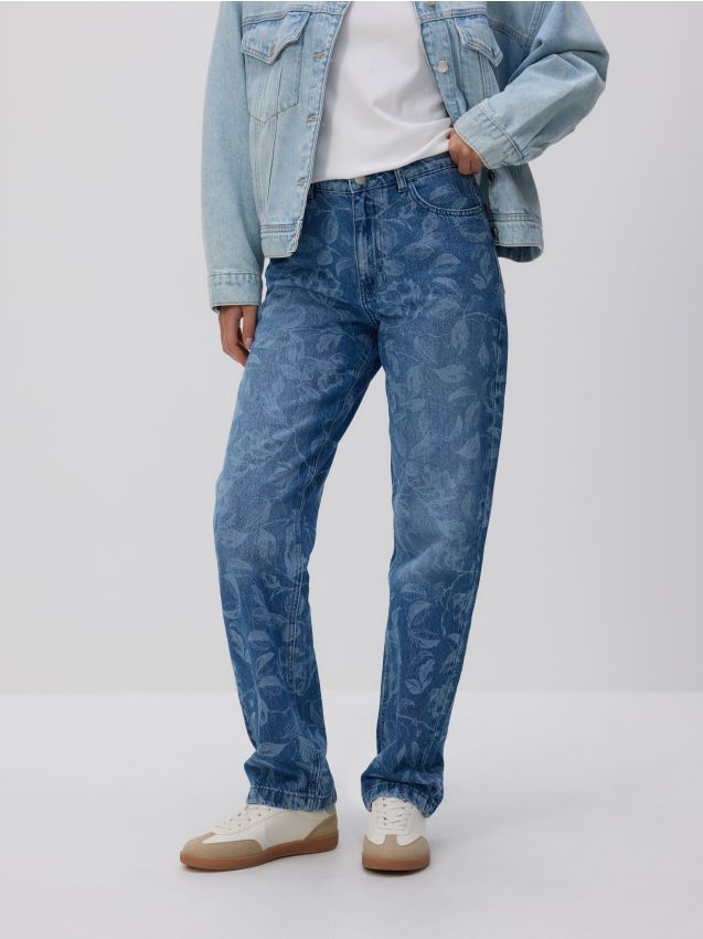 Reserved - Jeansy straight ze wzorem - niebieski