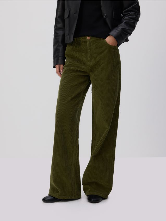 Reserved - Sztruksowe spodnie - zielony