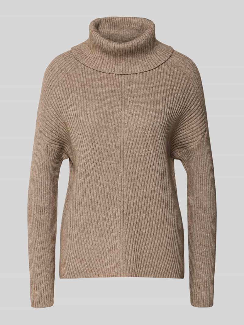 Golf o kroju regular fit z mieszanki wiskozy model ‘KATIA’