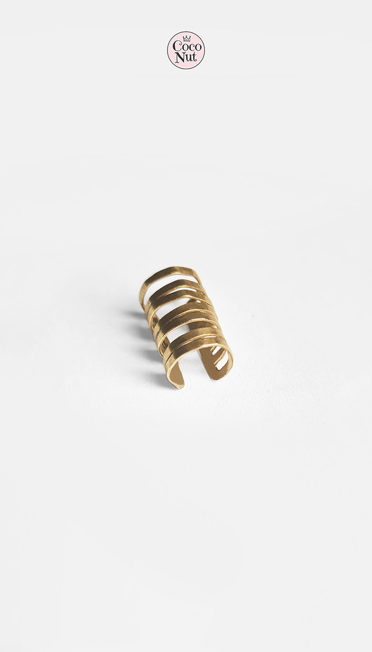 Nausznica LINES złocona na szczyt ucha