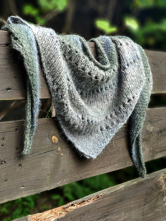 Puchacz nad potokiem / chustka