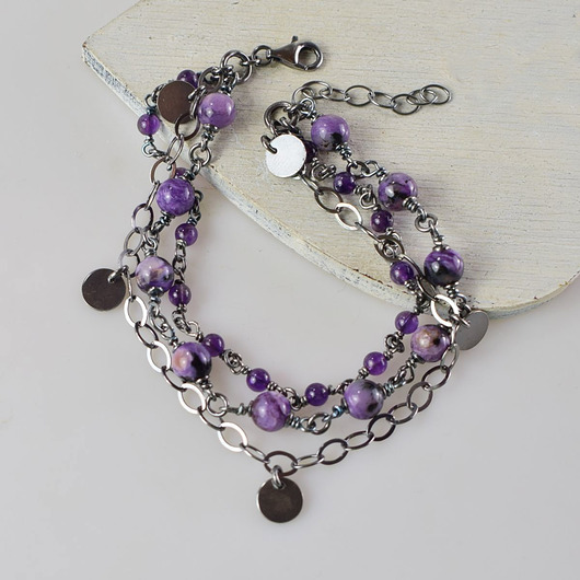 Czaroit z ametystem w srebrze - bransoletka