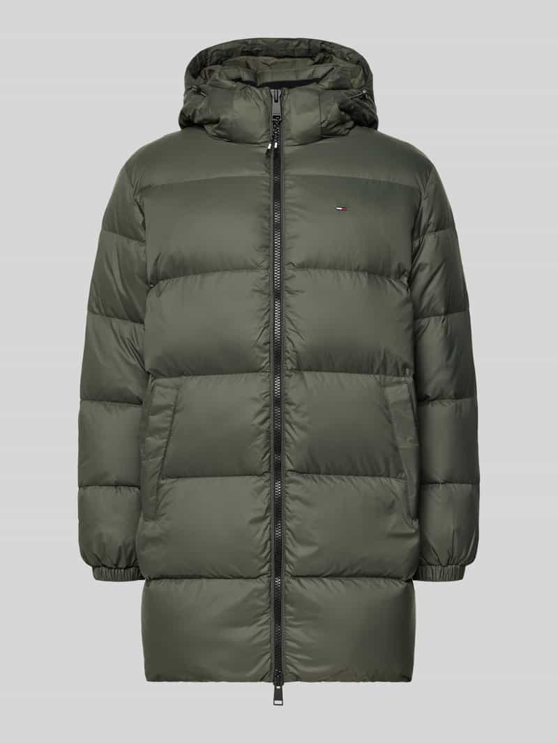 Płaszcz puchowy o kroju regular fit z wyhaftowanym logo