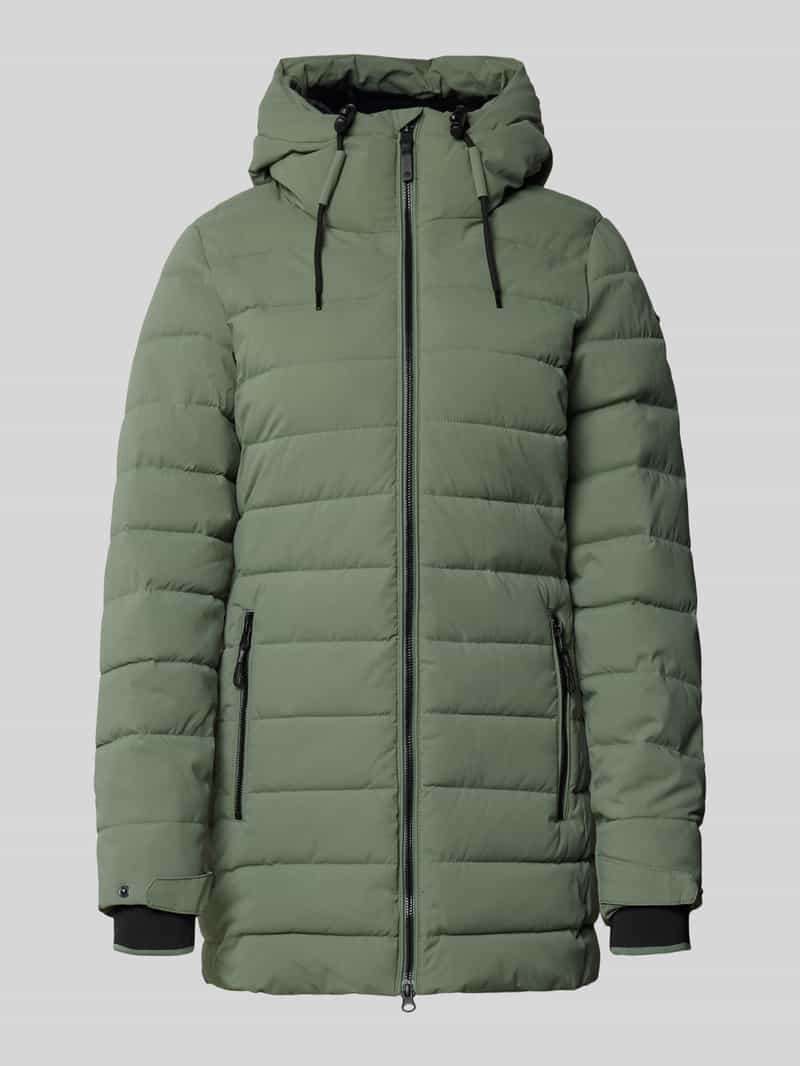 Pikowana kurtka o wodoodporności na poziomie 10 000 mm słupa wody