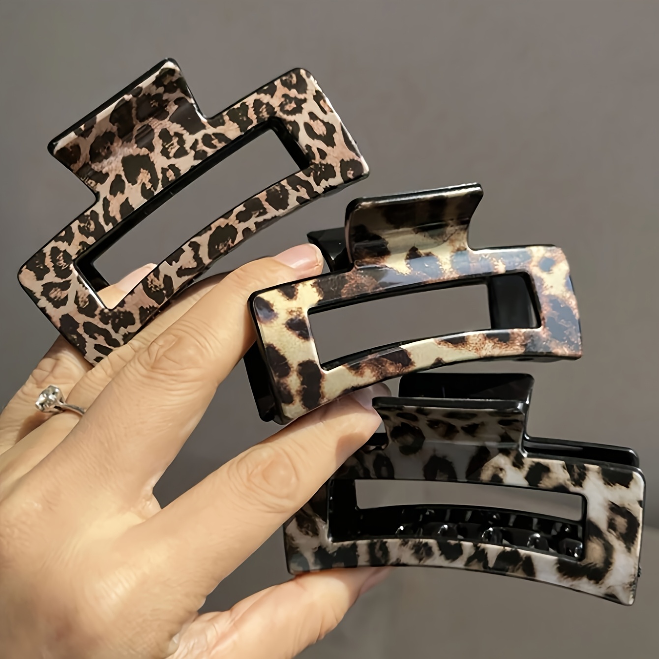 TEMU 3 szt./Zestaw Średnie Kwadratowe Spinki do Włosów w Lamparcie Cętki, Uniwersalne Plastikowe Klipsy Do Włosów Bez Uszkodzeń, Akcesorium