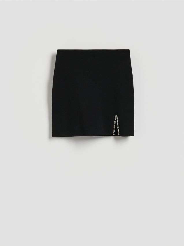 Reserved - Spódnica mini z rozcięciem - czarny