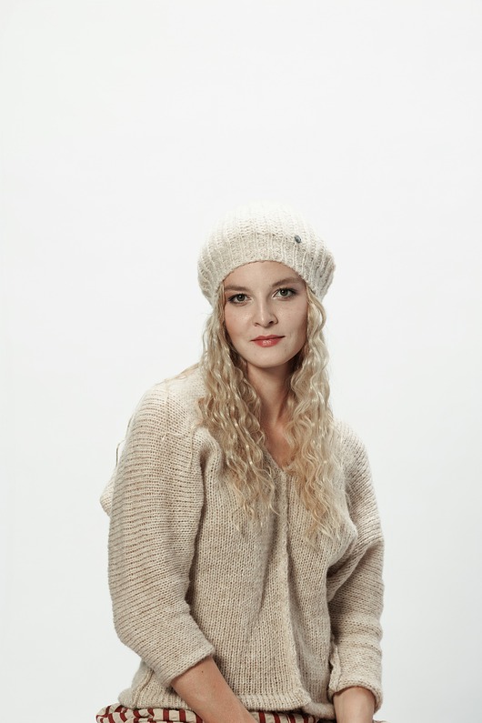 Alpaka czapka ze ściągaczem - beżowy