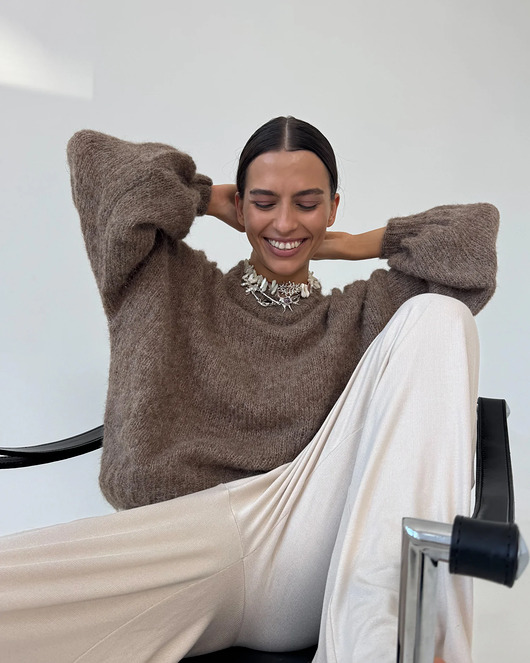 Jedwabny sweter Crafted Huzelnut malenage