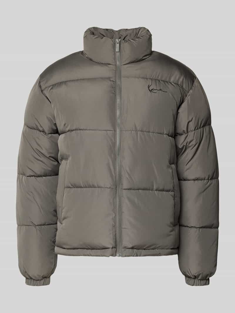 Kurtka pikowana o kroju regular fit z wyhaftowanym logo model ‘Signature’