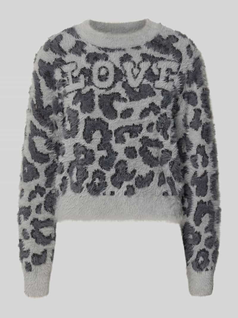 Sweter z dzianiny o kroju regular fit ze wzorem na całej powierzchni model ‘JUNGLE’