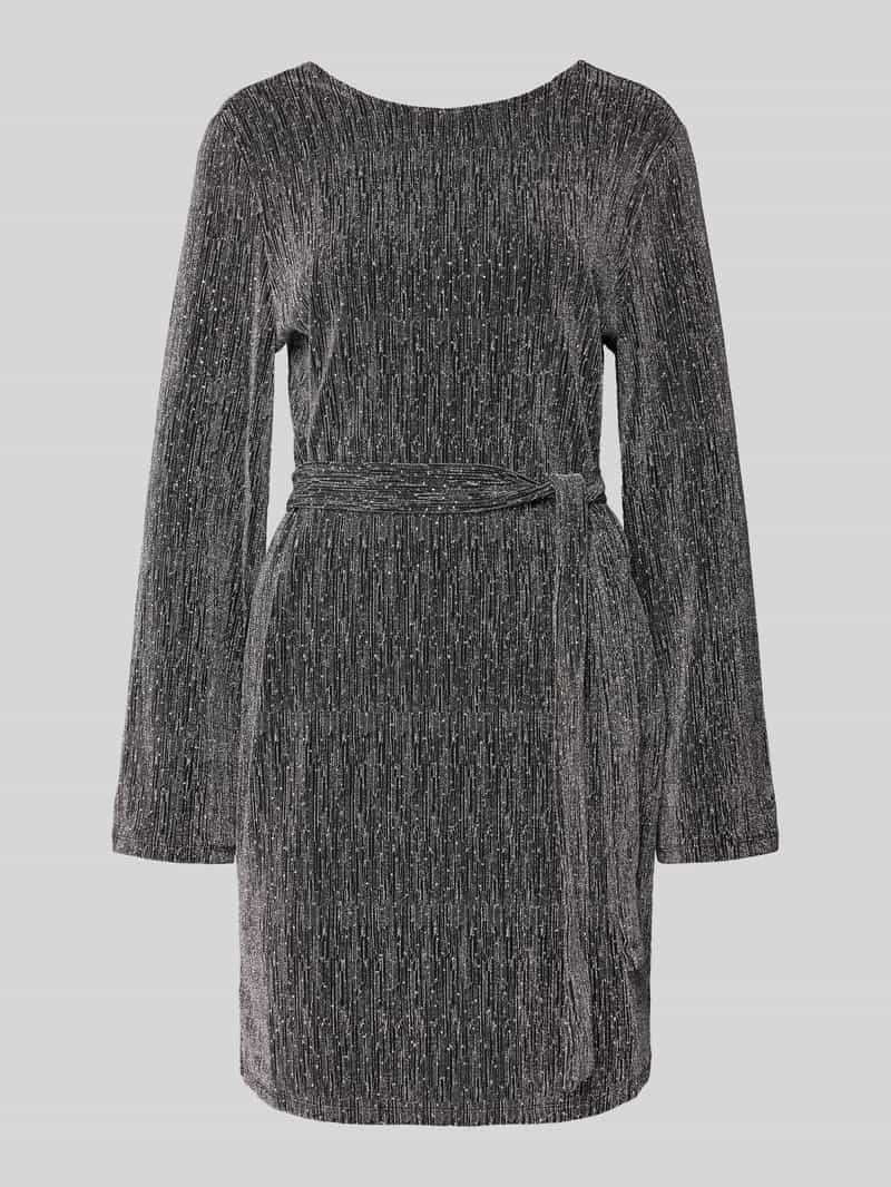 Sukienka mini o luźnym kroju z obszyciem kamieniami stras model ‘MAEVE’