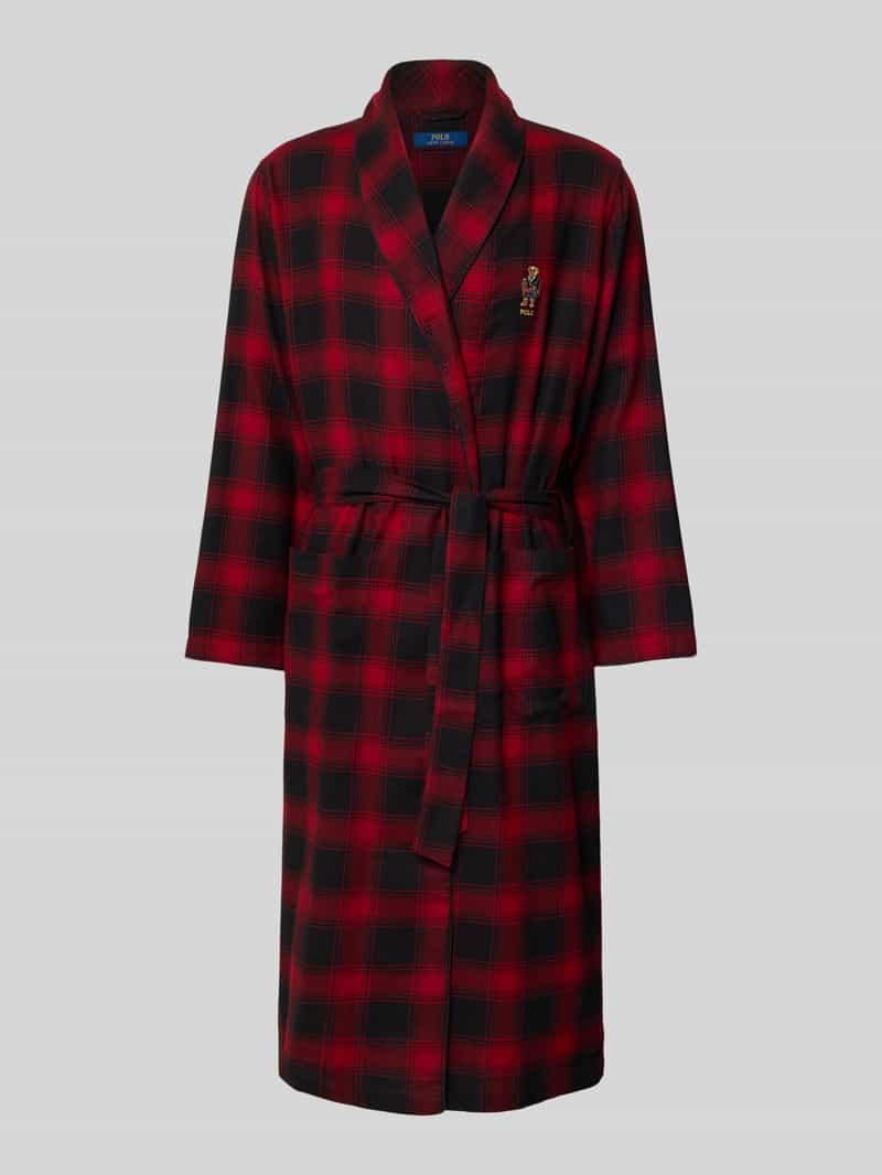 Szlafrok z paskiem w talii