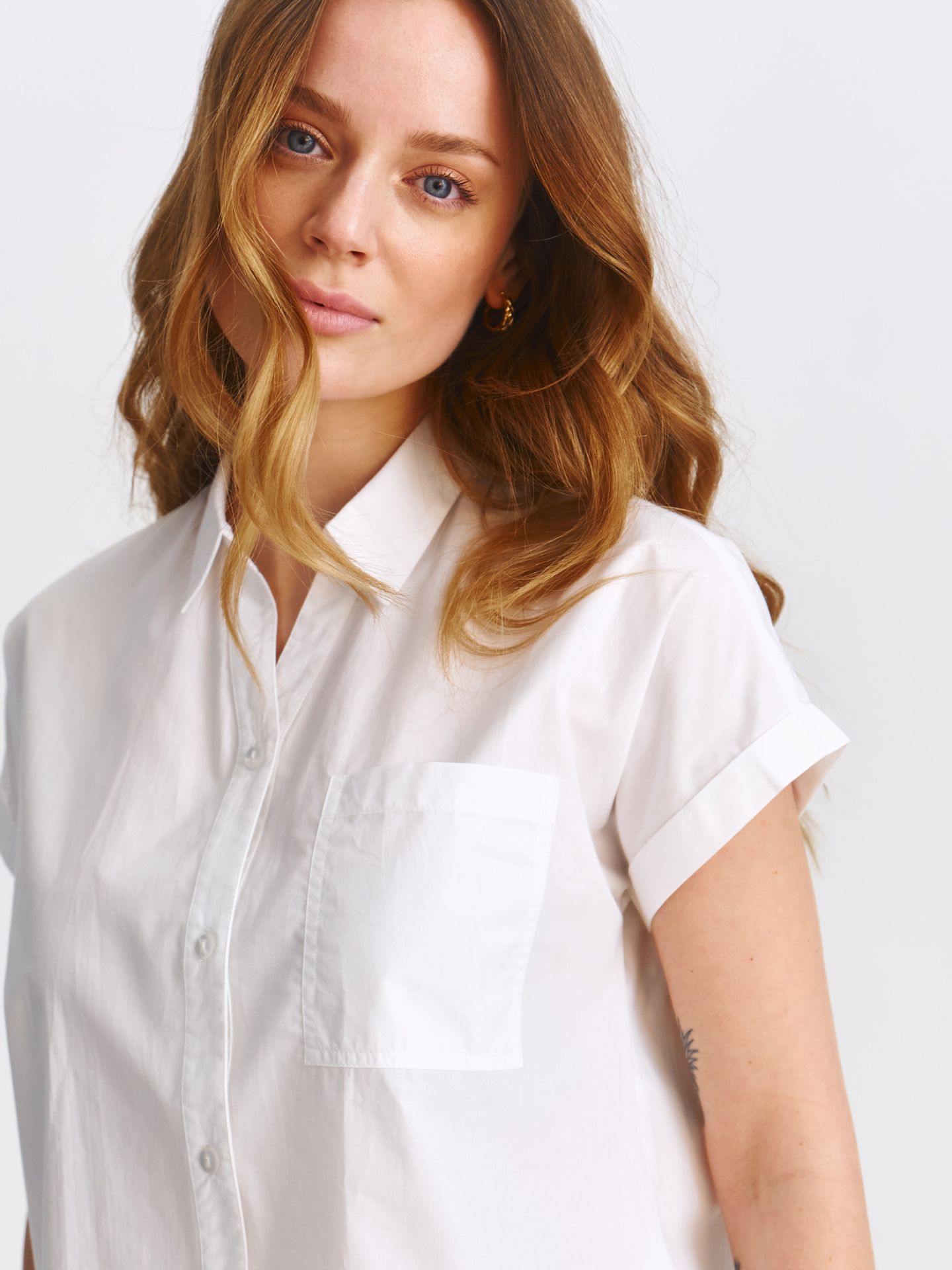 Koszula krótki rękaw biała - SKS1254BI koszula krótki rękaw - TOP SECRET - Odzieżowy sklep internetowy TOP SECRET