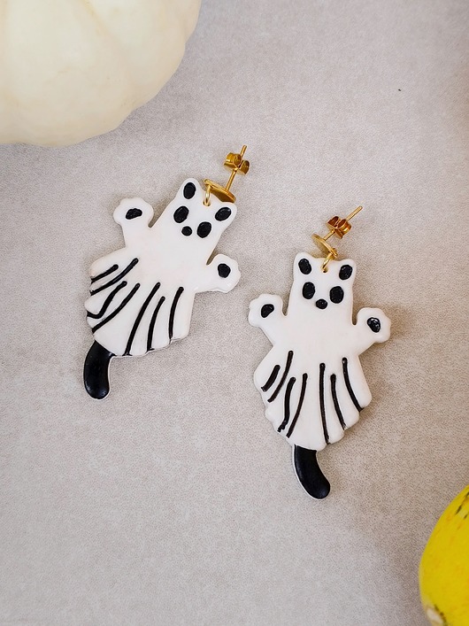 Kolczyki kotki duchy, lekkie kolczyki idealne na halloween, mały prezent