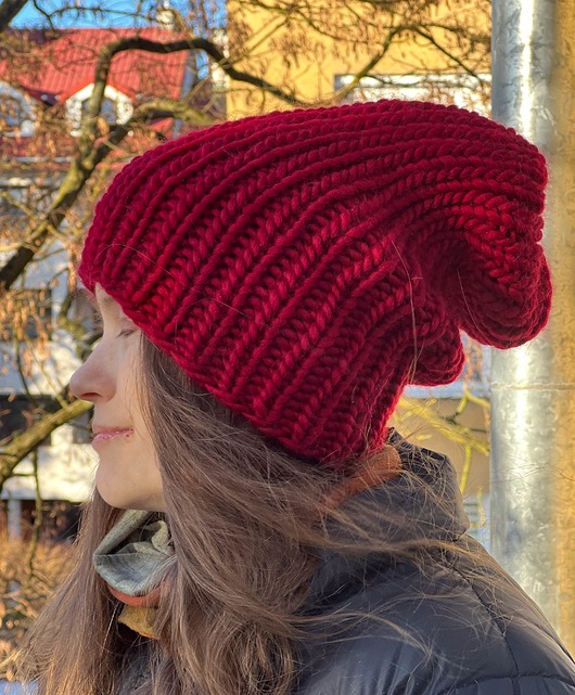 Zimowa czapka z wełny peruwiańskiej Lumi bordowa czerwień