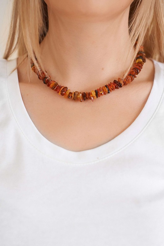 Klasyczny naszyjnik z bursztynu bałtyckiego, sieczka bursztynowa