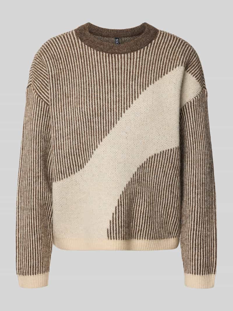 Sweter z dzianiny o luźnym kroju ze wzorem na całej powierzchni model ‘LINNA’