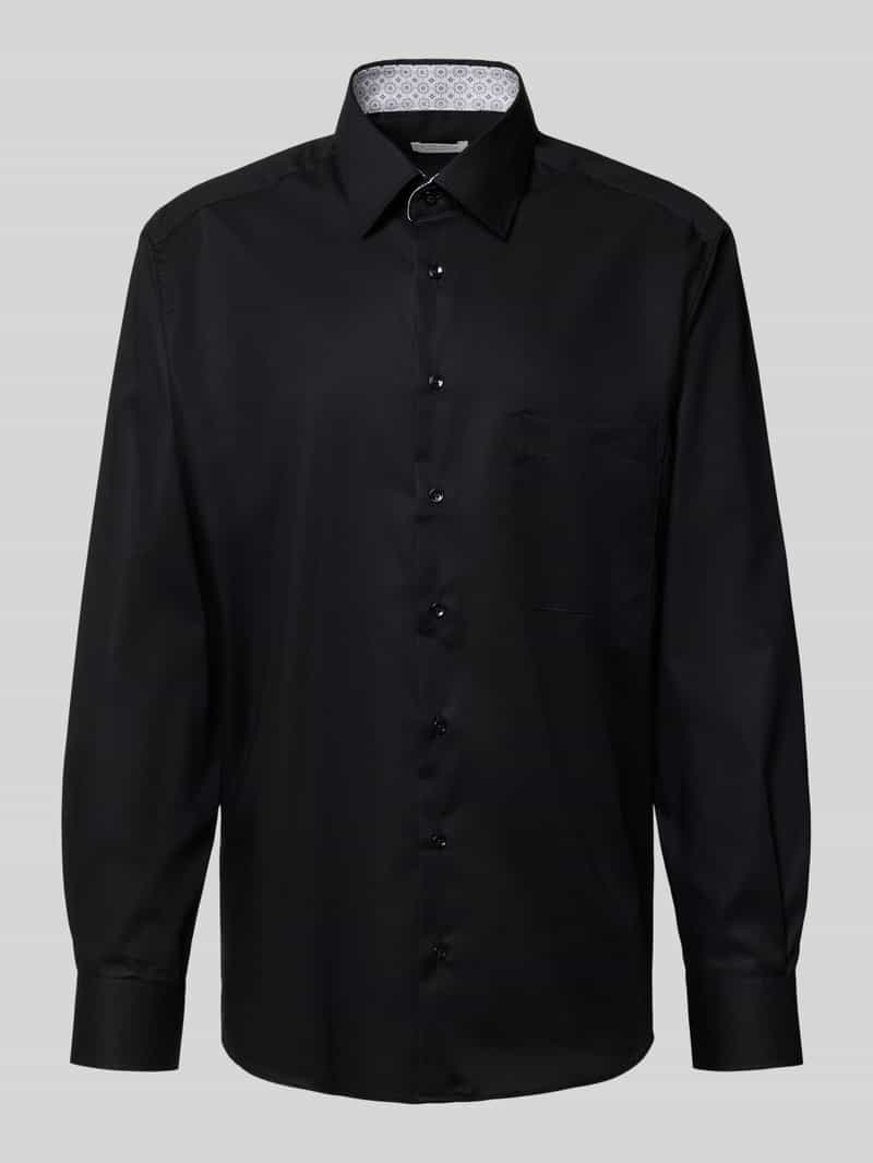 Koszula biznesowa o kroju comfort fit z listwą guzikową