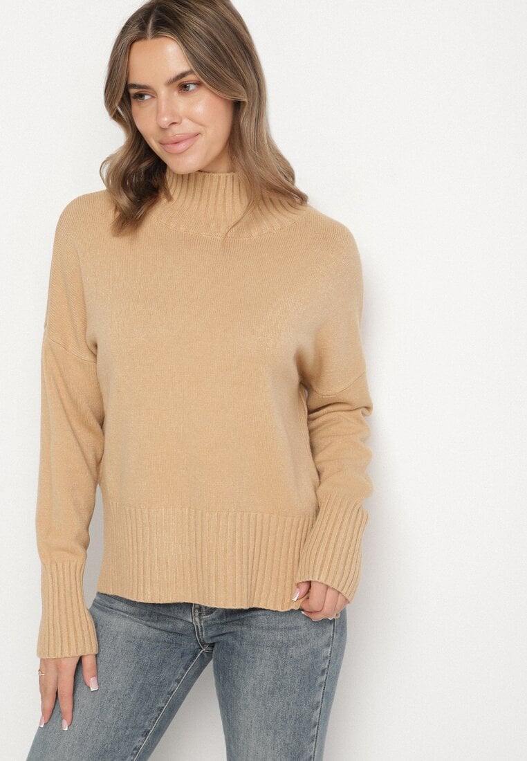 Beżowy Gładki Golf w Klasycznym Stylu Ralenatia