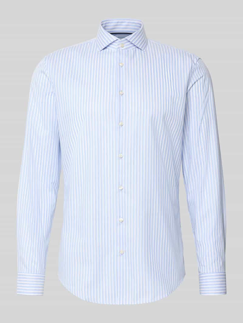 Koszula biznesowa o kroju slim fit z bawełny z kołnierzykiem typu cutaway