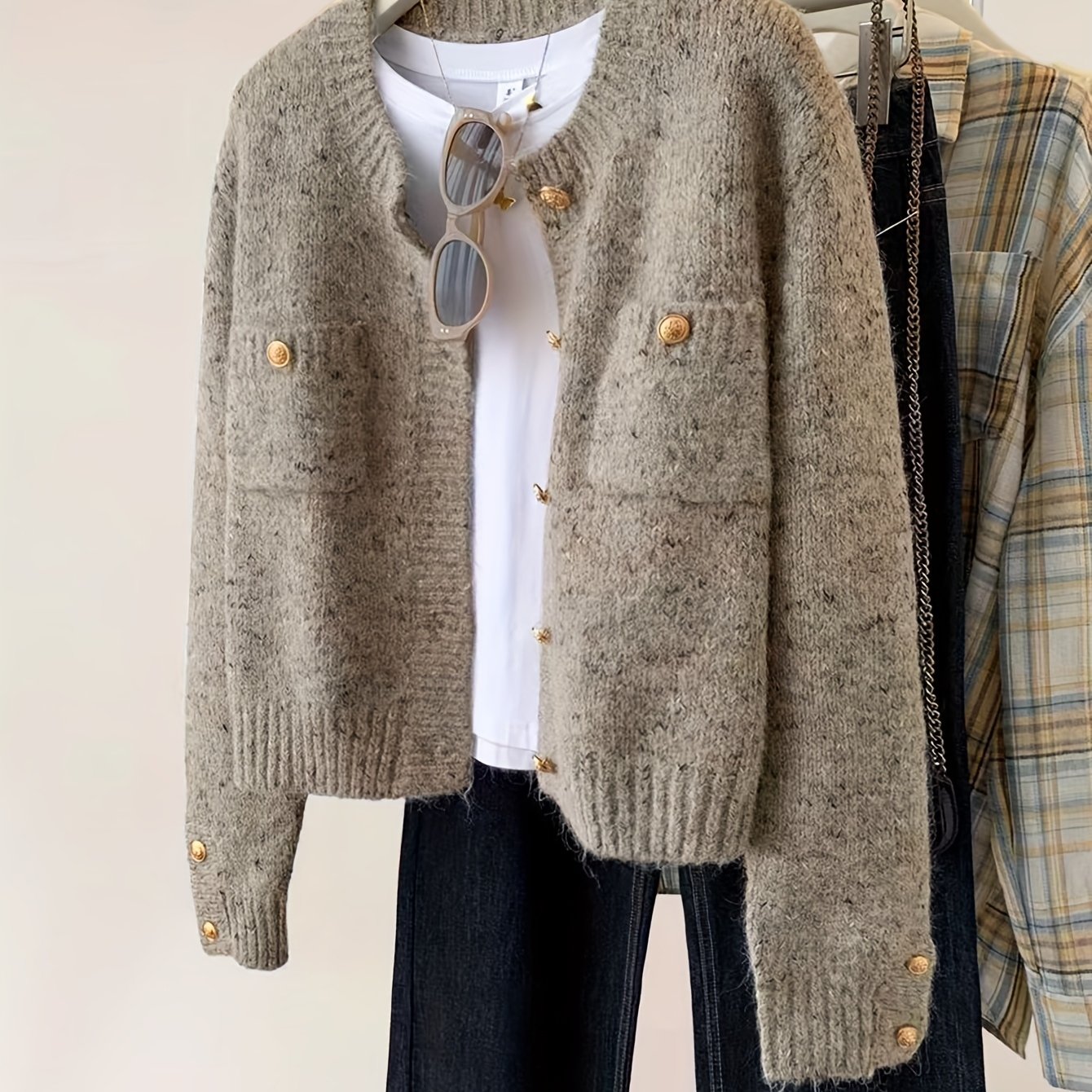 TEMU DCROWOME Elegancka Bluzka Damska w Stylu Resortowym z Zapięciem na Guziki – Miękki, Gruby Sweter Zimowy z Kieszenią, Okrągły Dekolt, Jesień/,