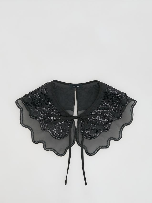 Reserved - Wiązany kołnierz z cekinami i ozdobnym haftem - czarny