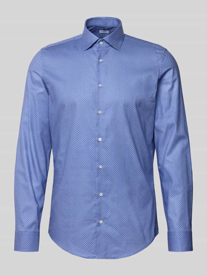 Koszula biznesowa o kroju slim fit z bawełny z kołnierzykiem typu kent