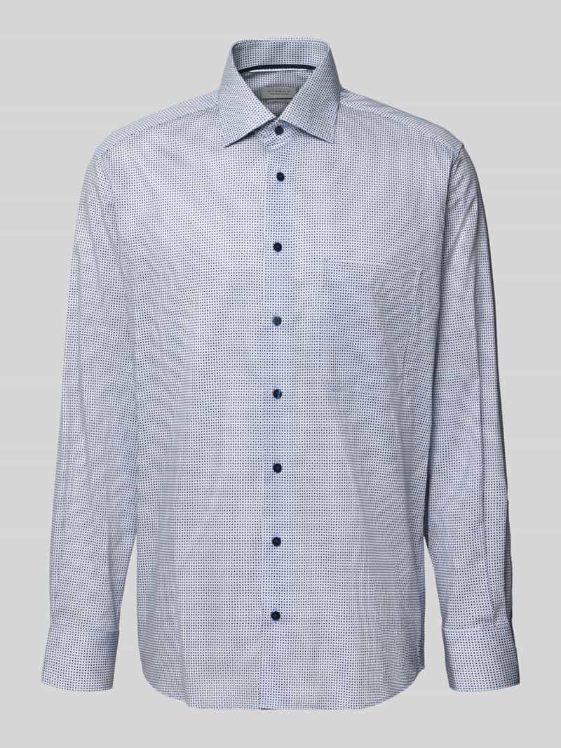 Koszula biznesowa o kroju comfort fit z bawełny z kołnierzykiem typu kent