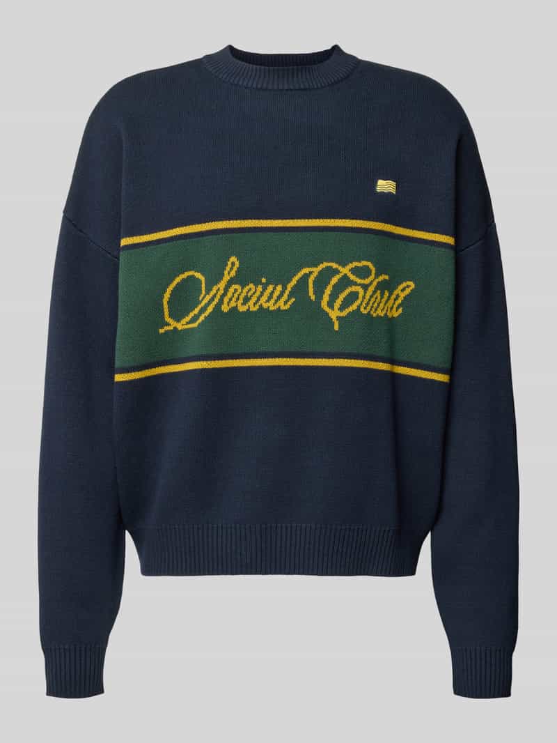 Sweter z dzianiny z okrągłym dekoltem