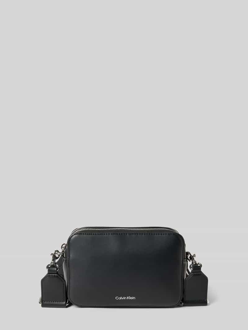 Torba na długim pasku z wytłoczonym logo model ‘Webbing’