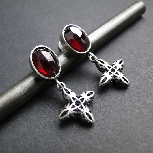 Sztyfty Granaty z ażurem