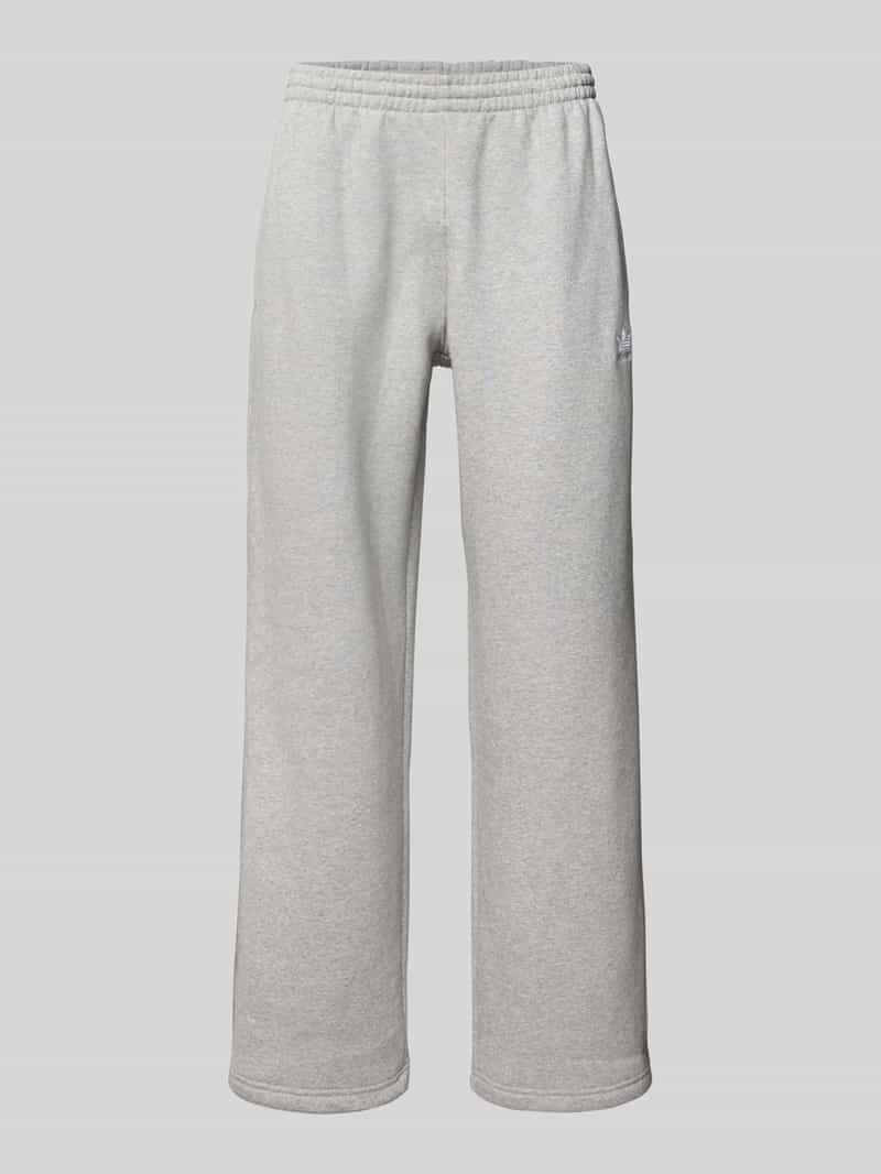 Spodnie dresowe z wyhaftowanym logo i elastycznym pasem