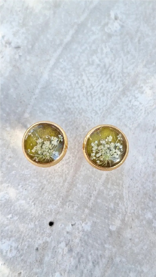 Kolczyki z kwiatami dzikiej marchwi