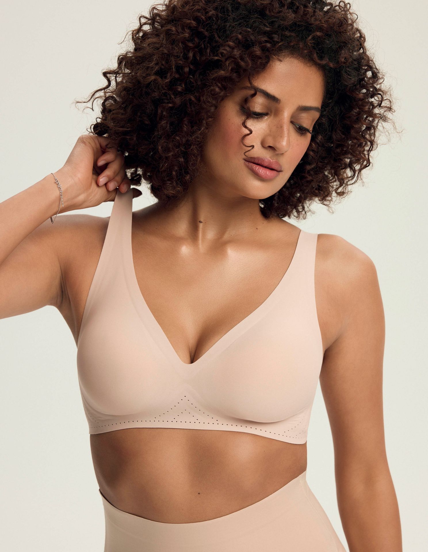 Esotiq Shapewear Sleeky - Biustonosz Push-up modelujący, beżowy Wariant/Rozmiar: M DOSTAWA 24h GWRANCJA