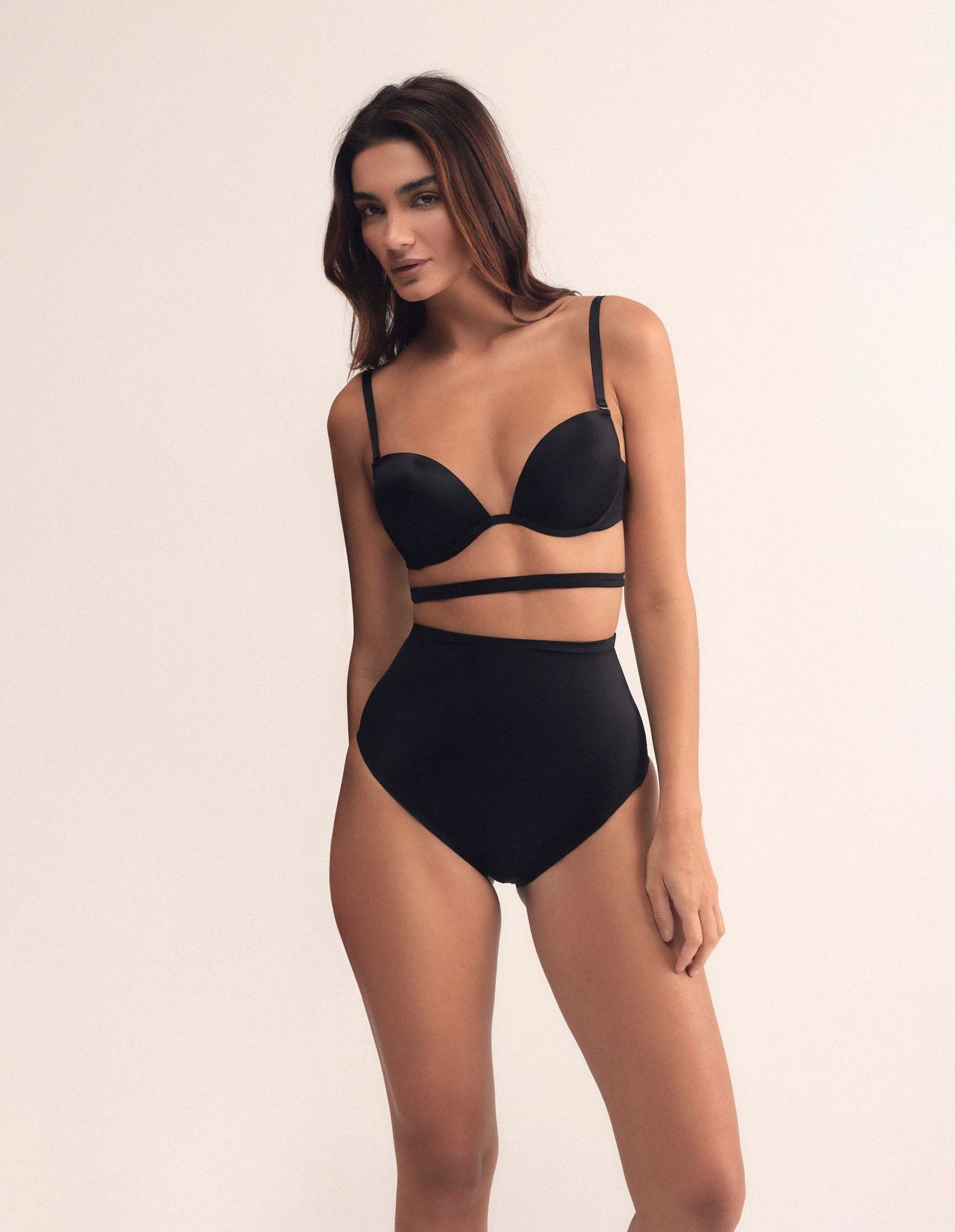 Esotiq Shapewear Silky - Biustonosz modelujący Push-Up, Czarny Wariant/Rozmiar: 80B DOSTAWA 24h GWRANCJA