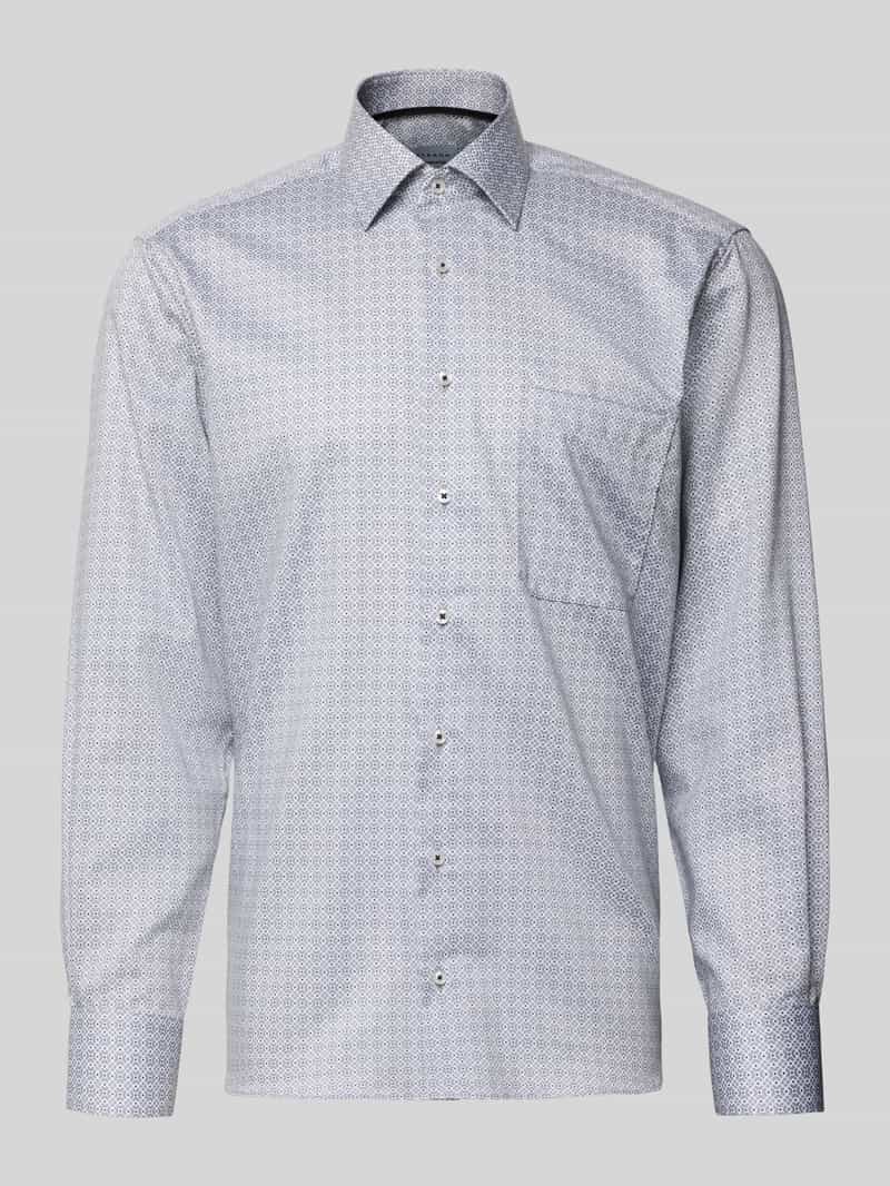 Koszula biznesowa o kroju comfort fit z bawełny z kołnierzykiem typu kent