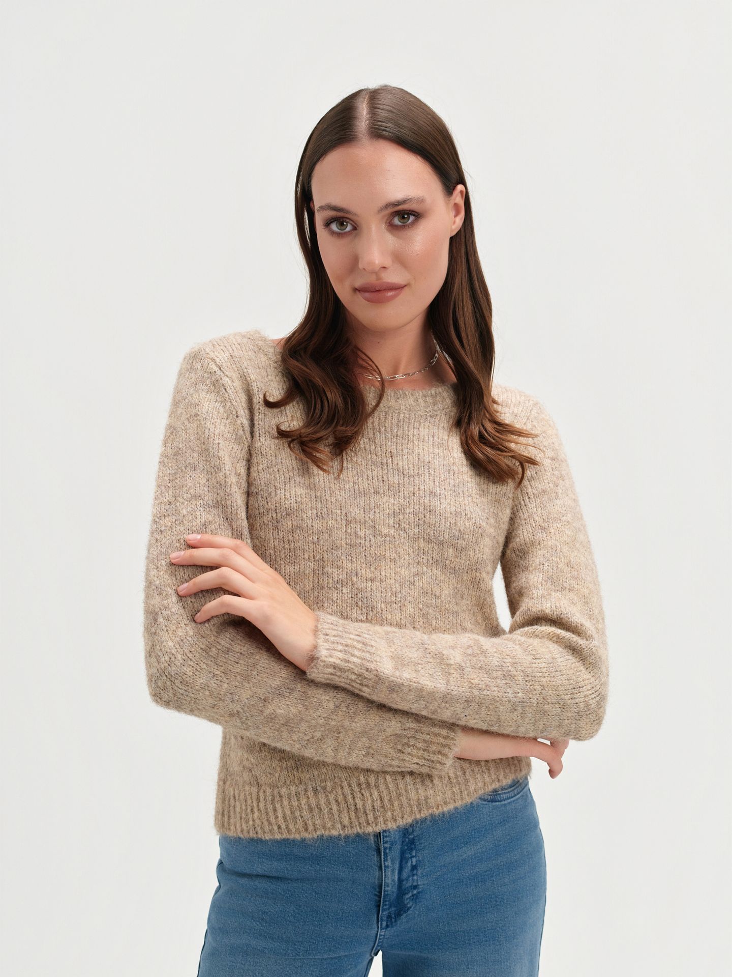 Casualowy sweter beżowy