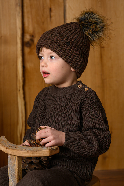 Chłopięca czapka na zimę COLD z pomponem jasny beż