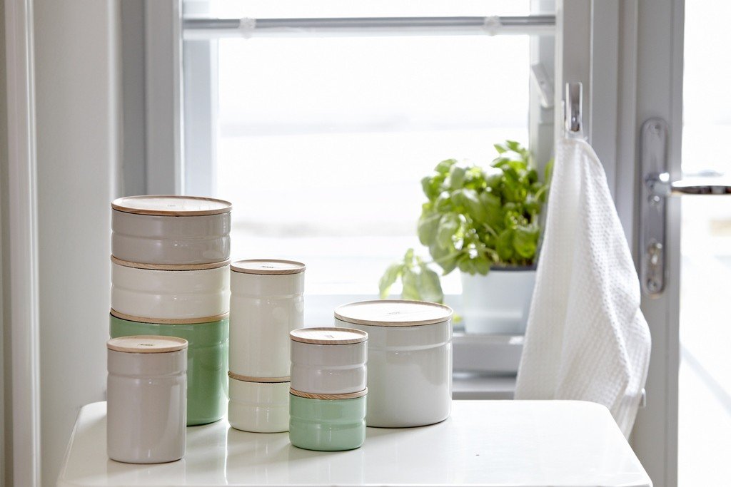 RIESS - Pojemnik kuchenny niski z drewnianą pokrywą 0,6l Slow Green