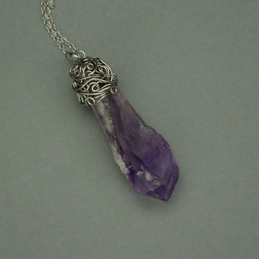 Wisiorek talizman duży surowy ametyst wire wrapping