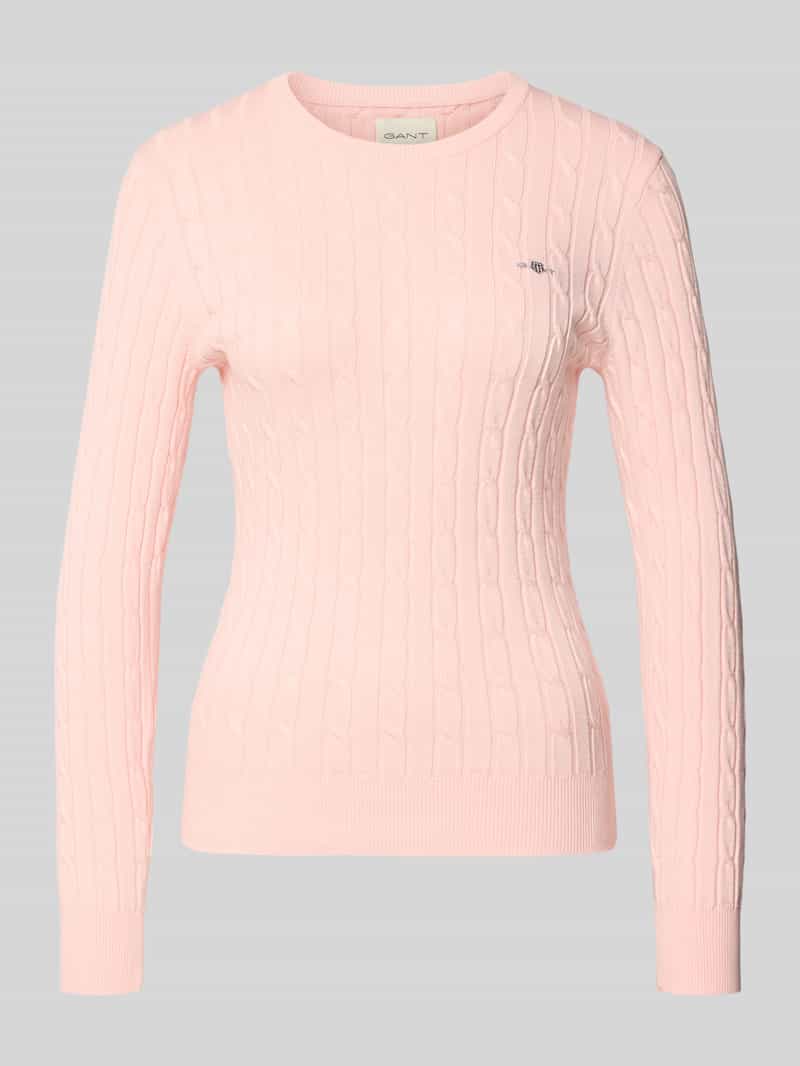 Sweter z dzianiny ze ściegiem warkoczowym i wyhaftowanym logo