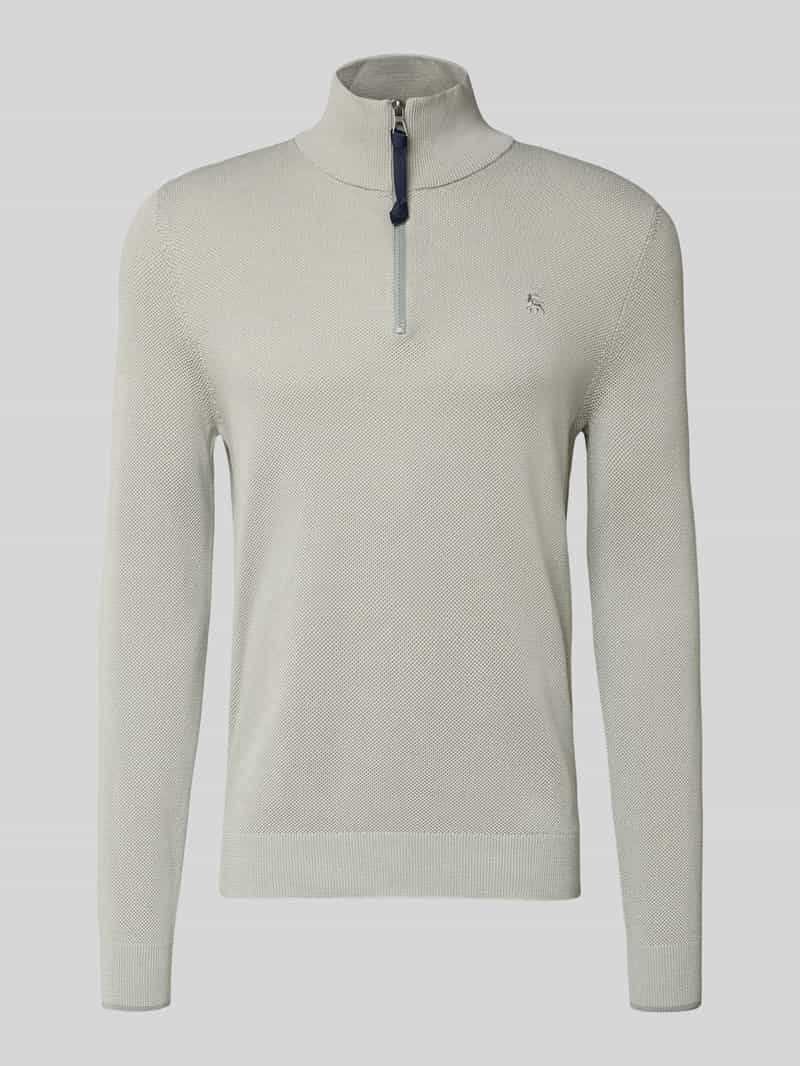 Sweter z dzianiny z kołnierzem