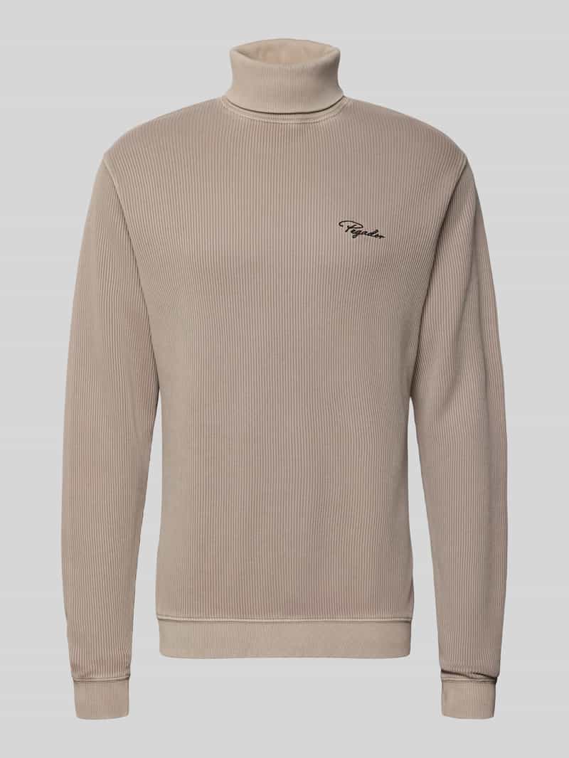 Golf z prążkowaniem i wyhaftowanym logo