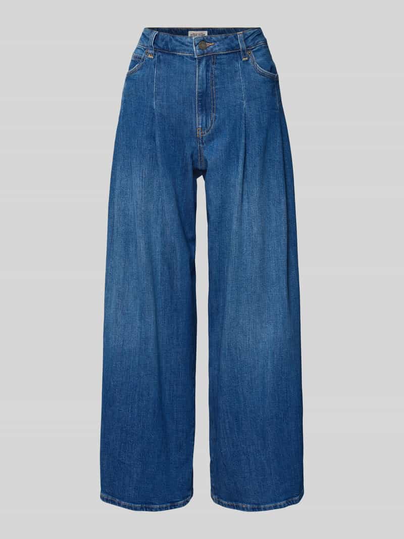 Jeansy o szerokim kroju z plisami