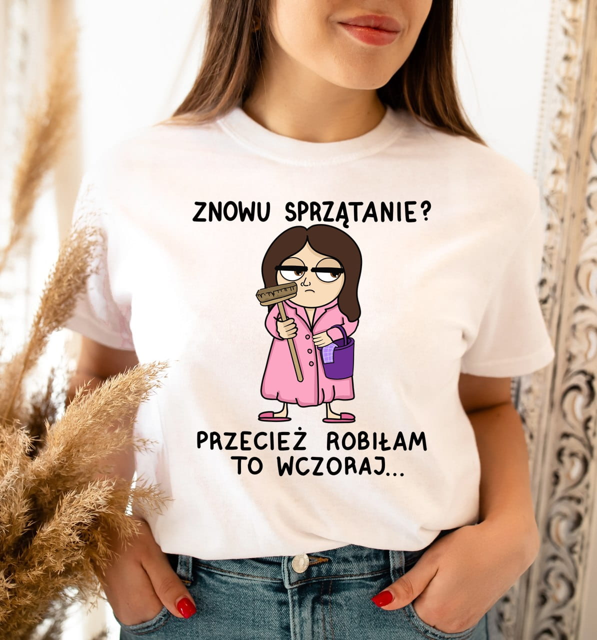 fajna koszulka na prezent dla kobiety - znowu sprzątanie brunetka