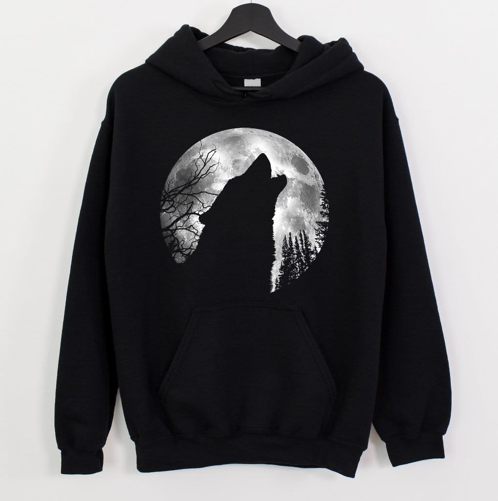 czarna bluza z wilkiem