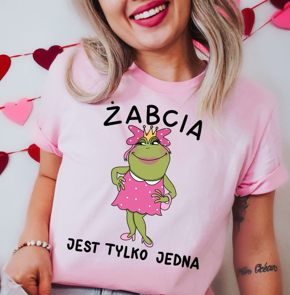 fajna damska koszulka na prezent żabcia jest tylko jedna - kolor różowy